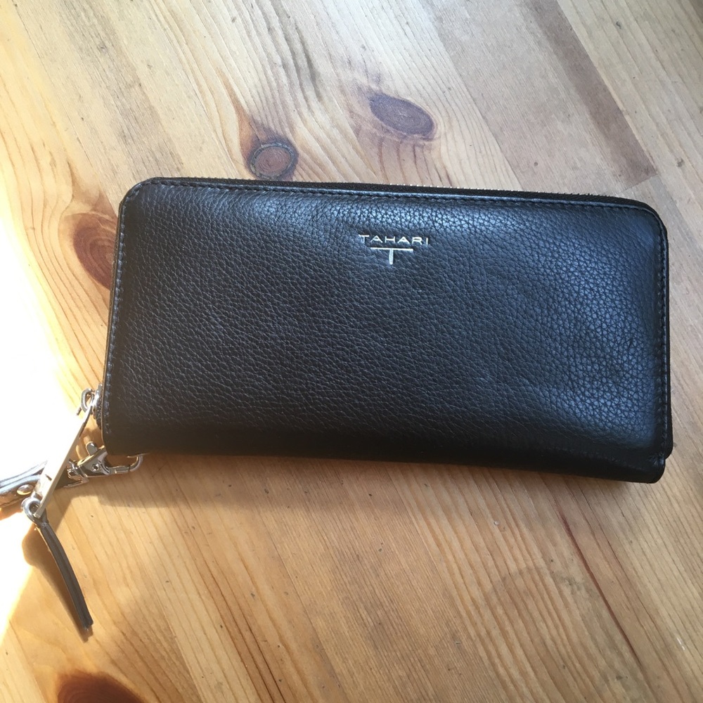 T Tahari wristlet purse